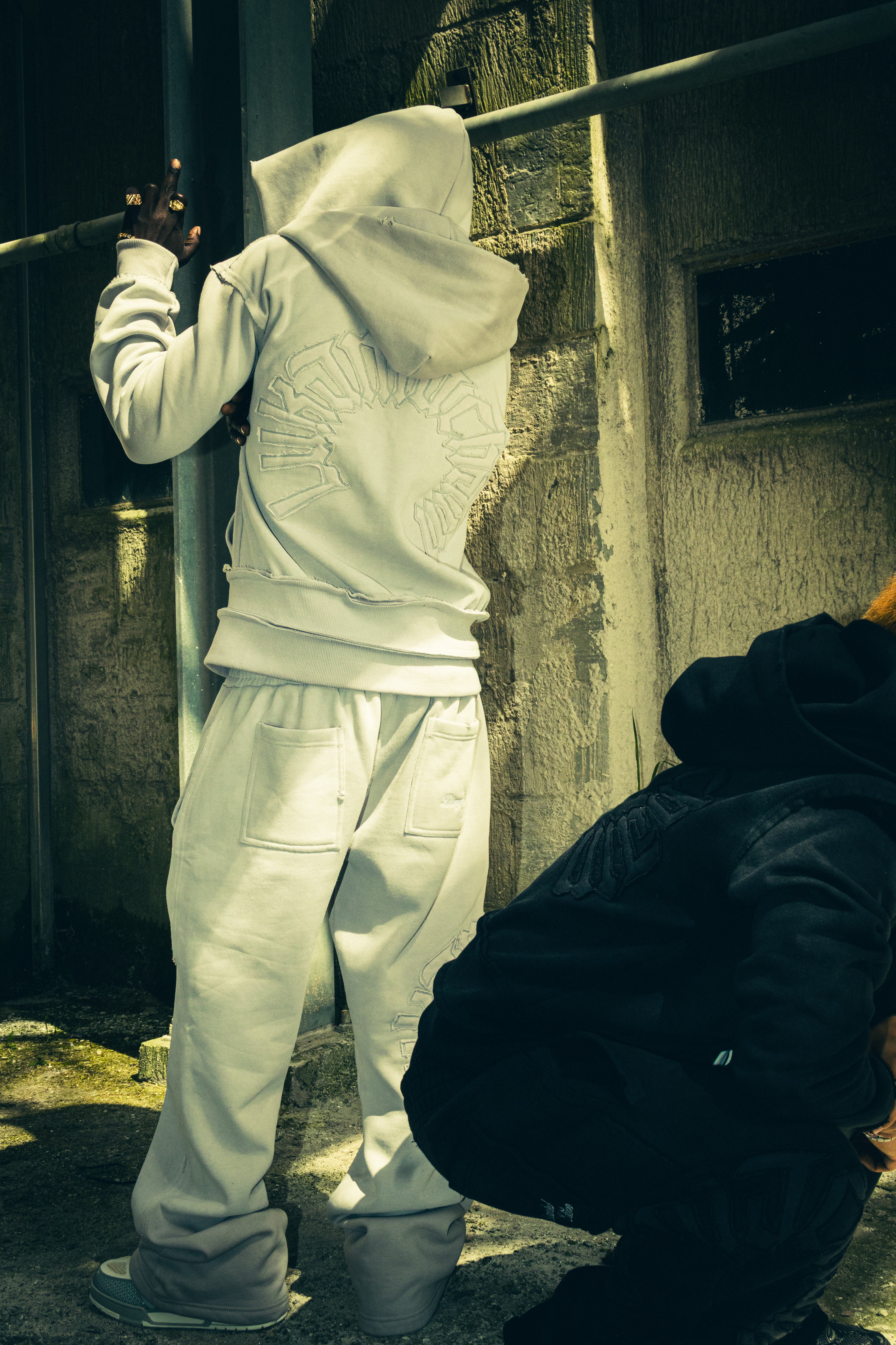 Distressed Zip Hoodie 2.0 - Light Gray